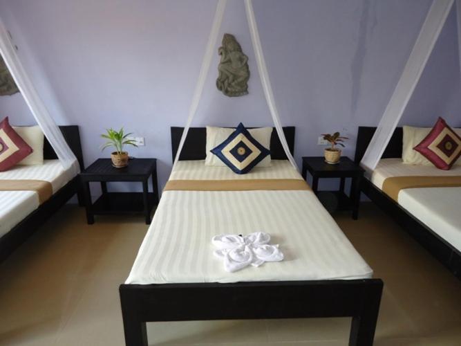 Ladybug Guesthouse Сием Реап Стая снимка