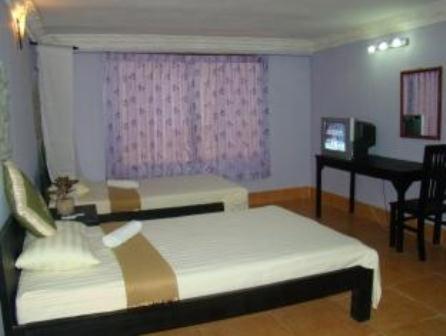 Ladybug Guesthouse Сием Реап Стая снимка